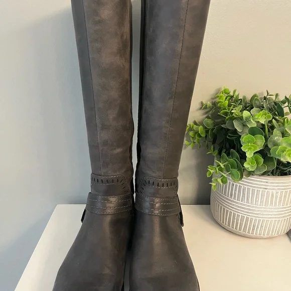 BARETRAPS Gray Knee-High Boots - Picture 2 of 9
